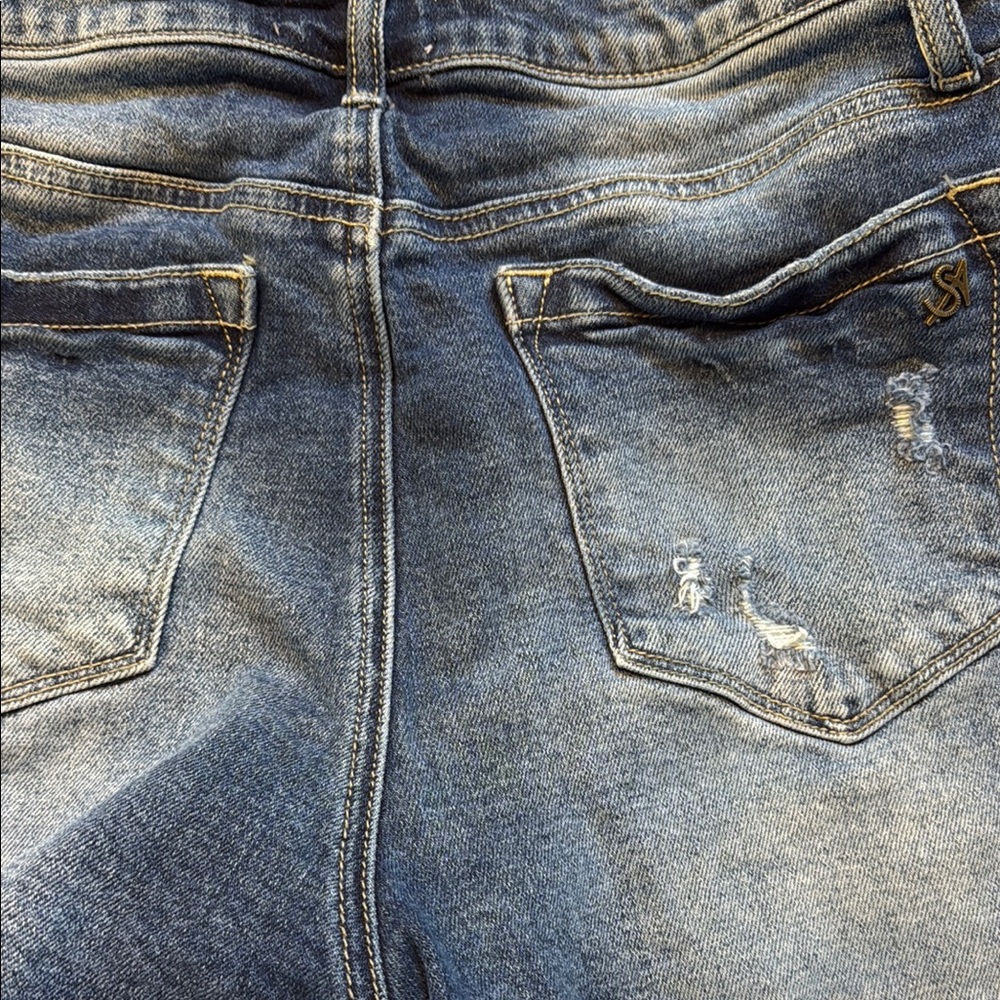 Styli’s A blue Jean shorts never worn!